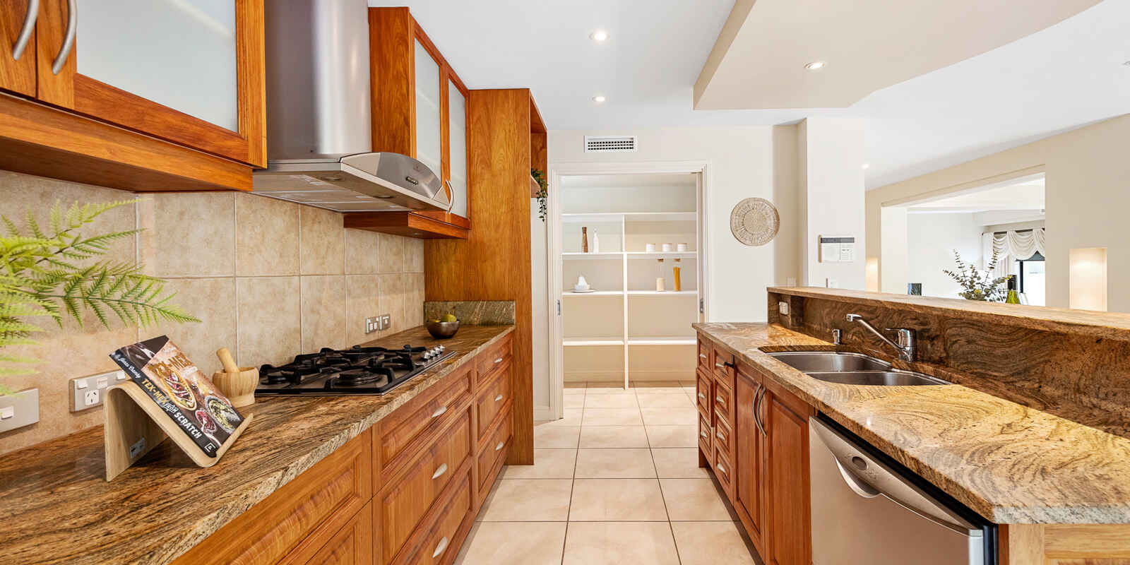 10 Putters Lane Peregian Springs
