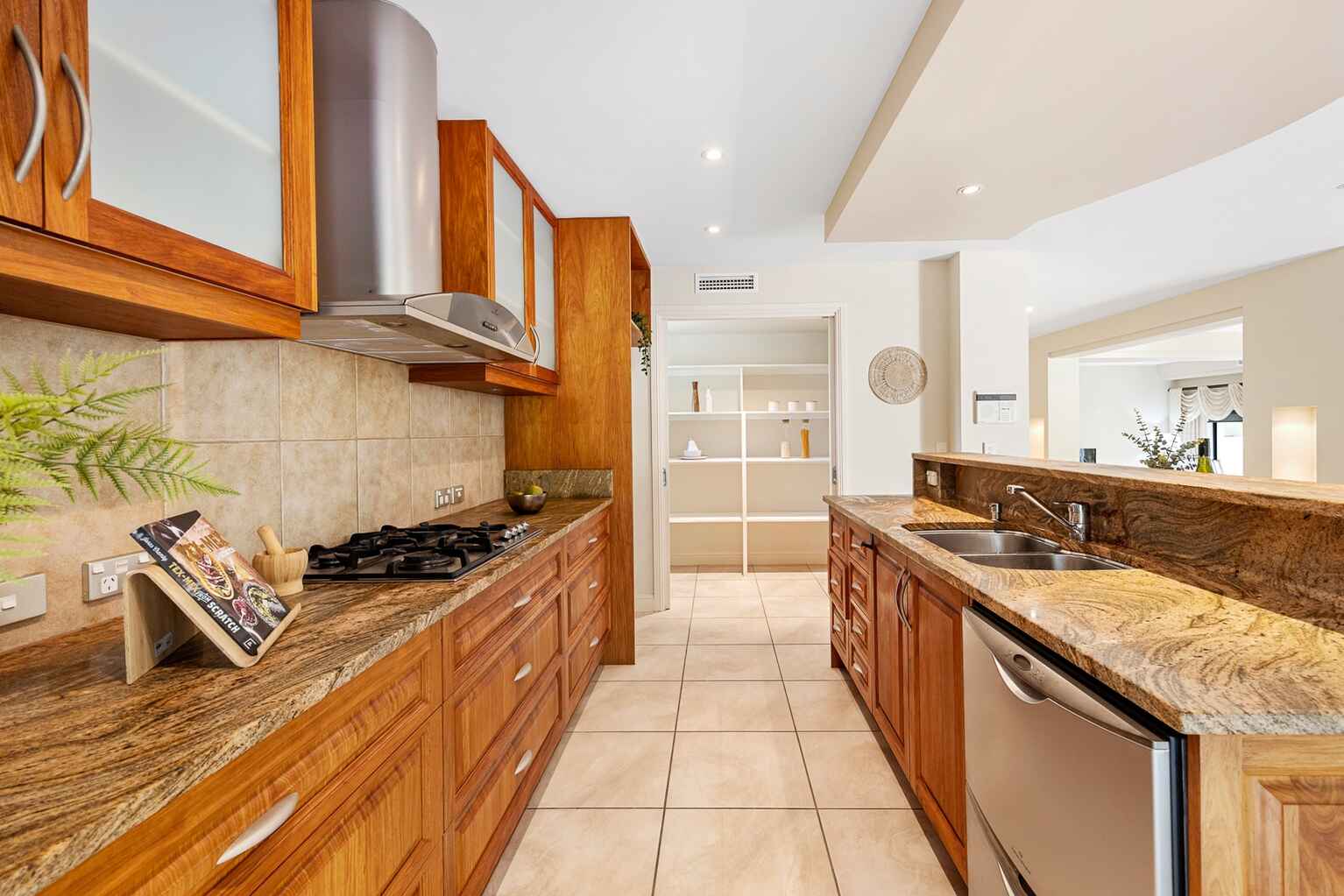 10 Putters Lane Peregian Springs