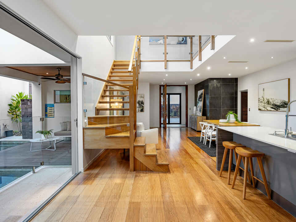 27 Boardrider Crescent Mount Coolum