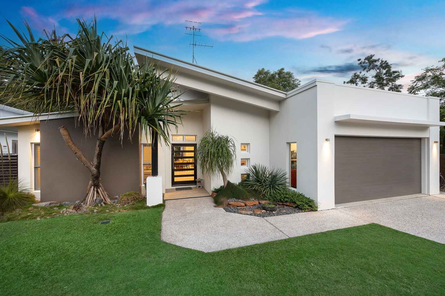 30 Donegal Drive Yaroomba 30 Donegal Drive Yaroomba