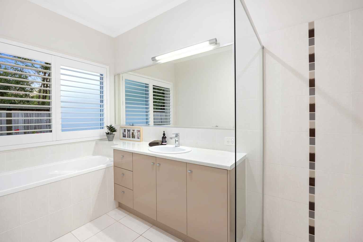 30 Donegal Drive Yaroomba 30 Donegal Drive Yaroomba