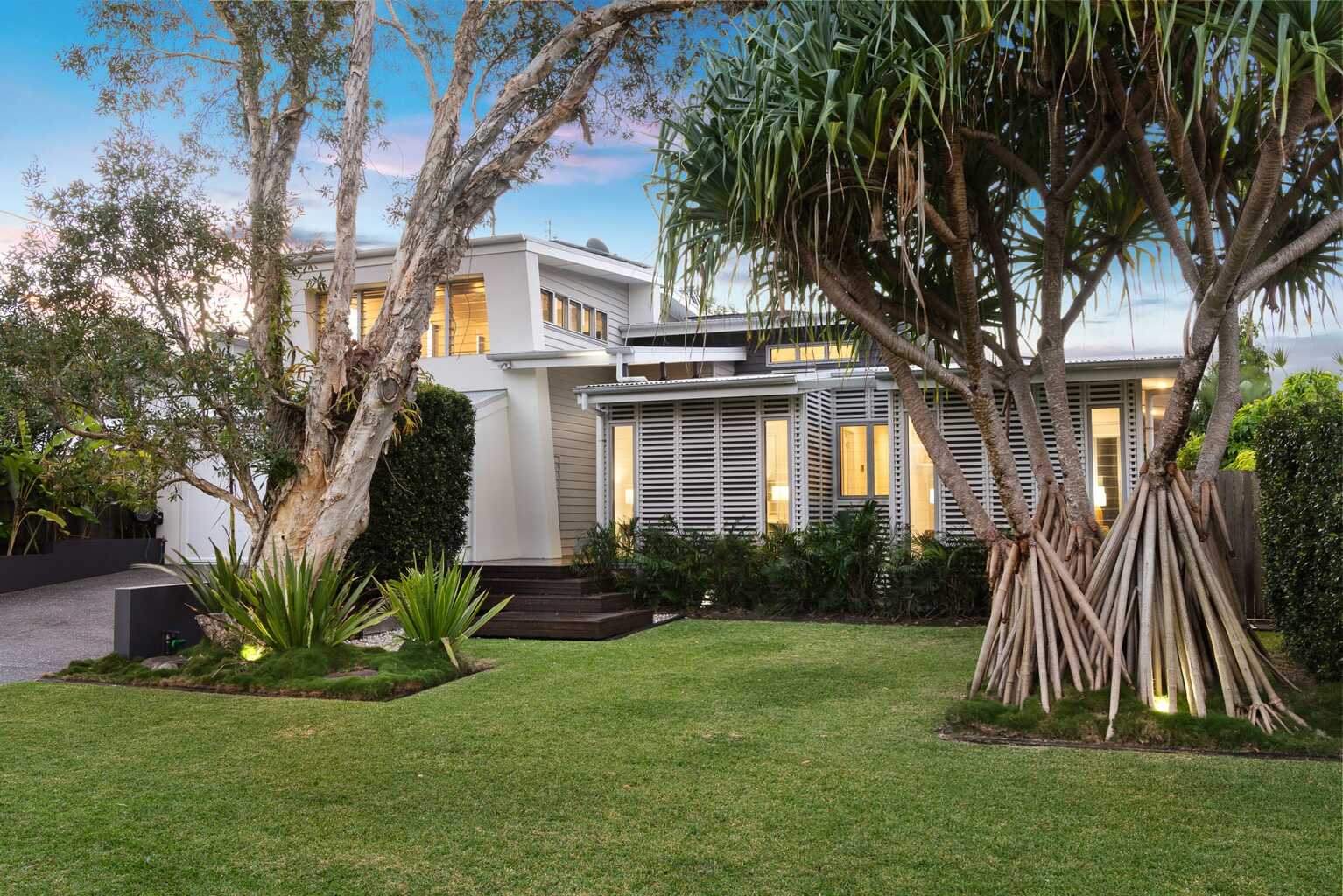 10 Palm Avenue Coolum Beach