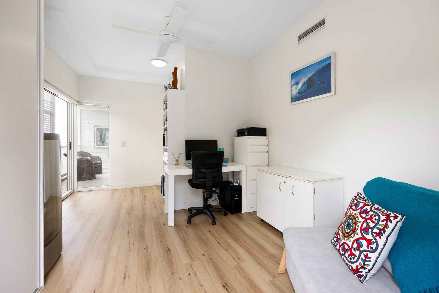 Andrew 2/11 Street Point Arkwright Andrew 2/11 Street Point Arkwright