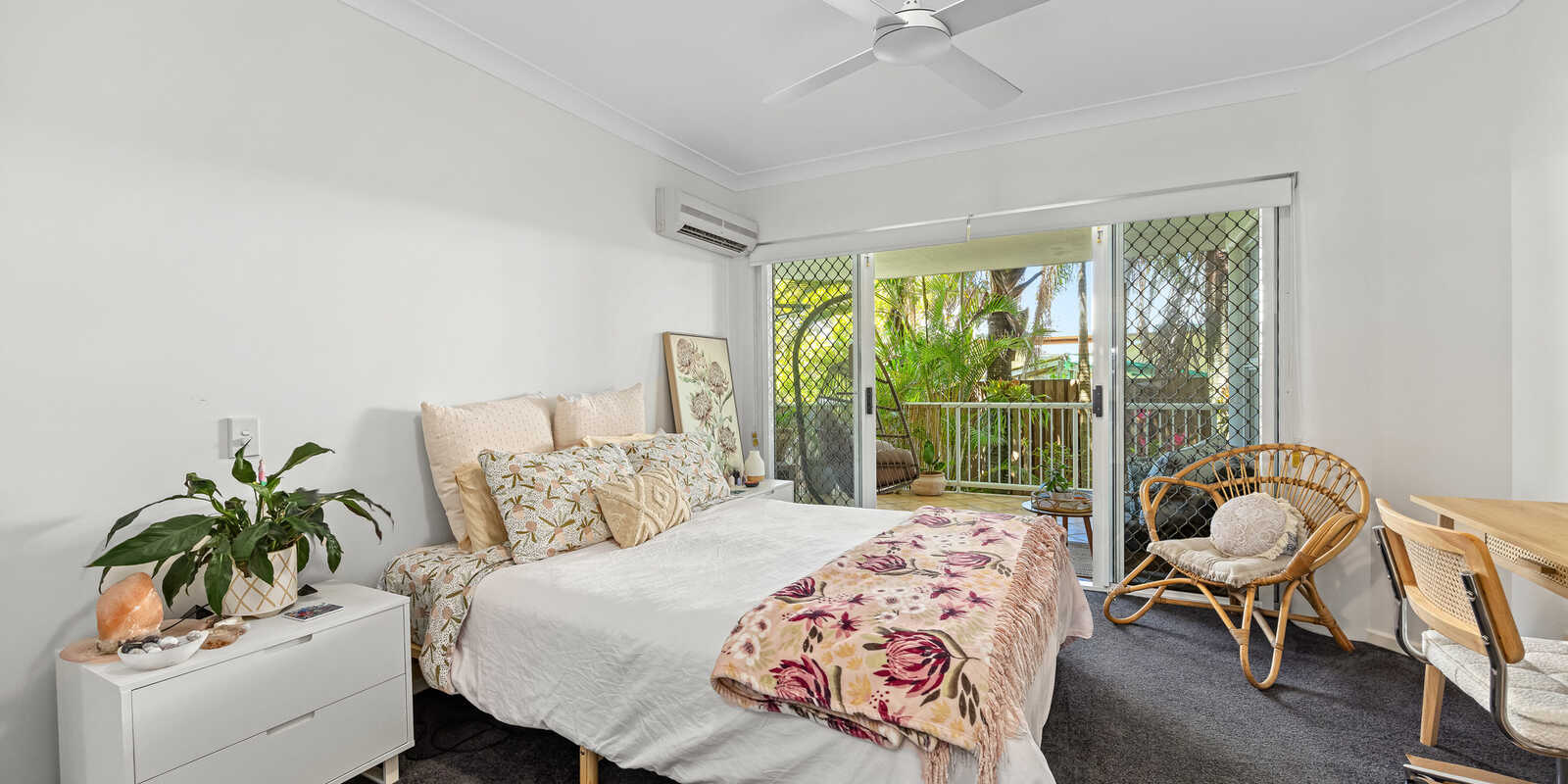 2/23 Beach Road Coolum Beach