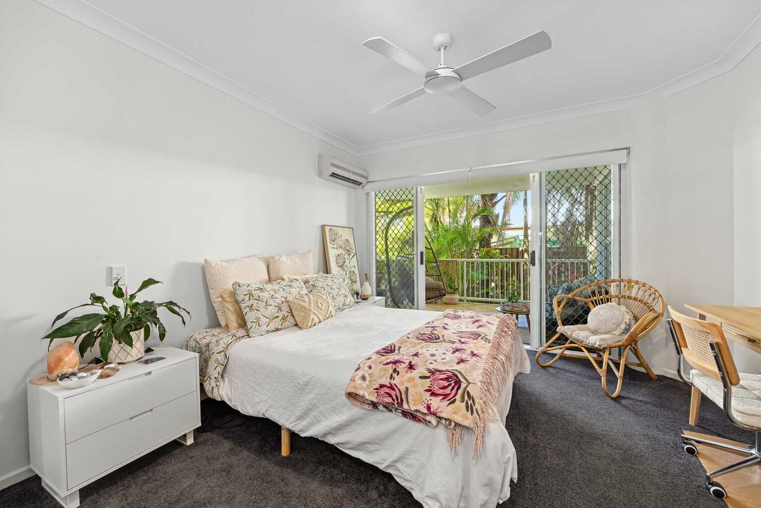 2/23 Beach Road Coolum Beach