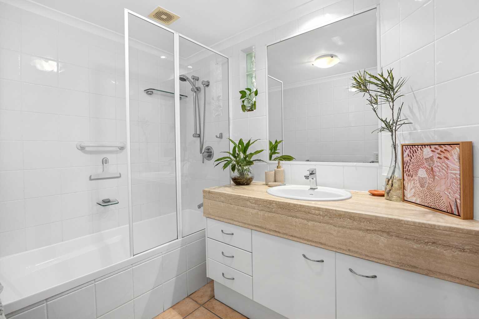2/23 Beach Road Coolum Beach