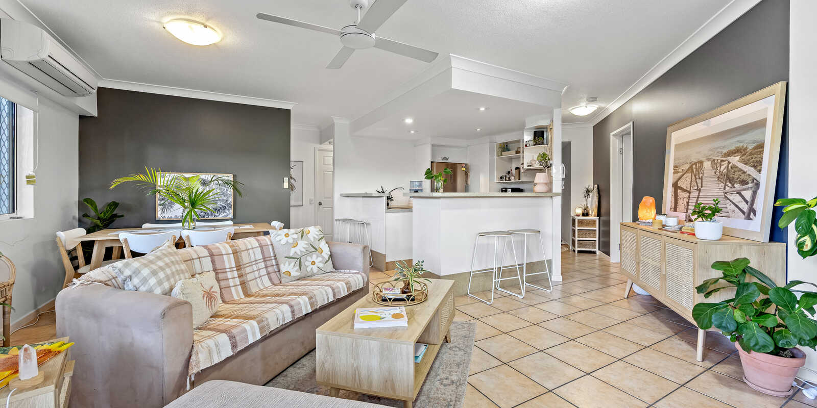 2/23 Beach Road Coolum Beach