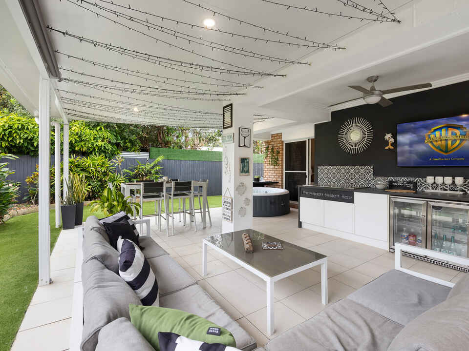 2205 David Low Way Peregian Beach