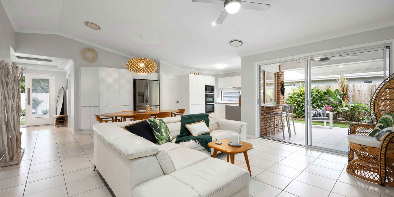 2205 David Low Way Peregian Beach