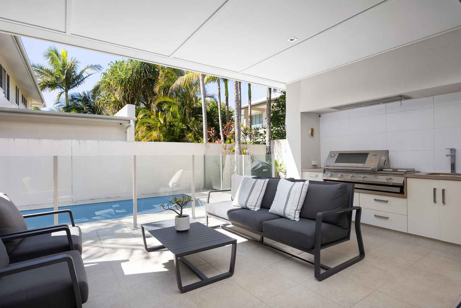 12 Sunset Beach Avenue Yaroomba 12 Sunset Beach Avenue Yaroomba