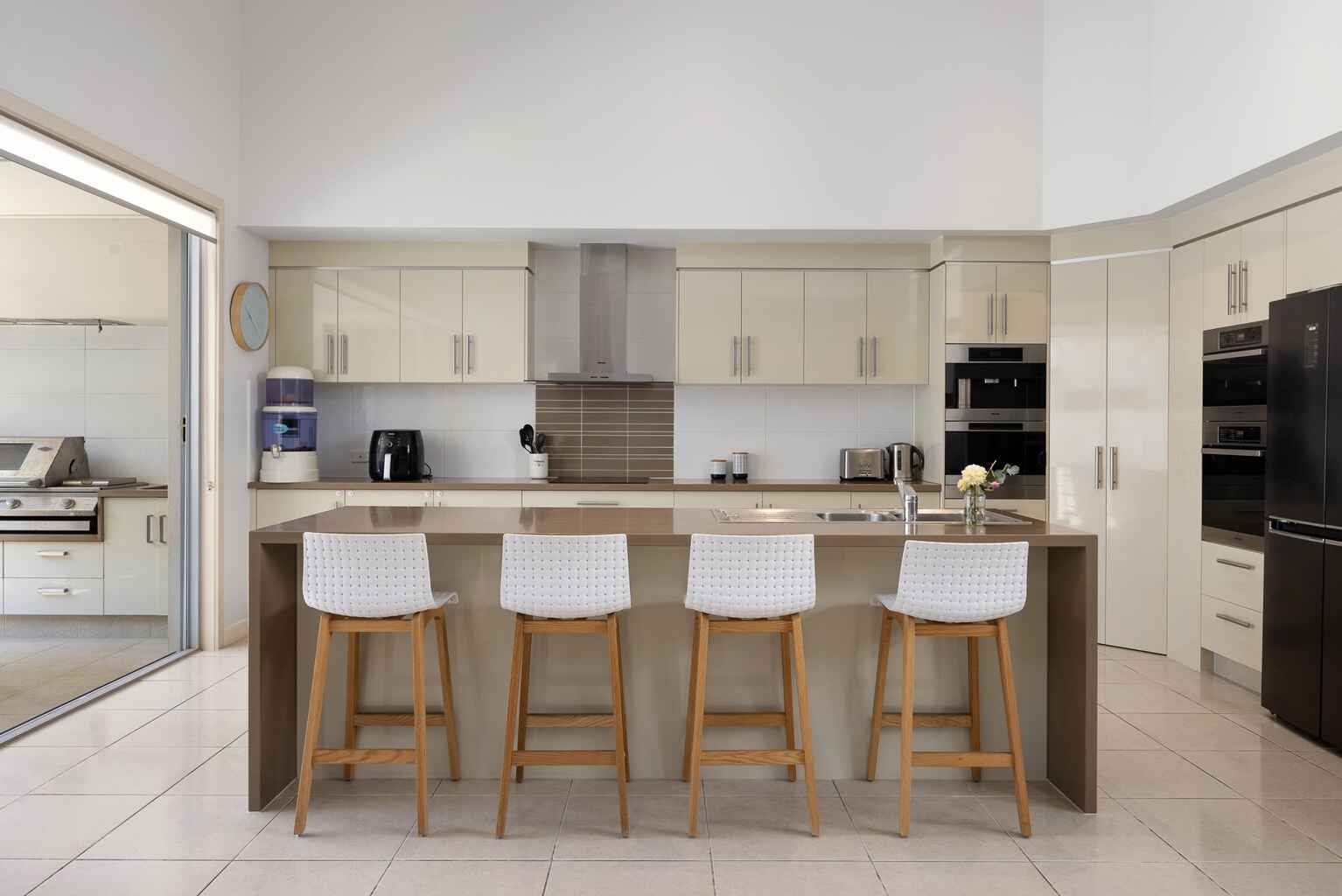 12 Sunset Beach Avenue Yaroomba 12 Sunset Beach Avenue Yaroomba