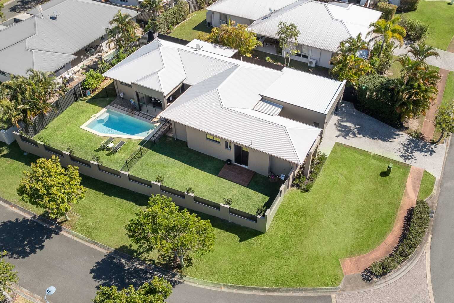 16 Selkirk Way Peregian Springs 16 Selkirk Way Peregian Springs