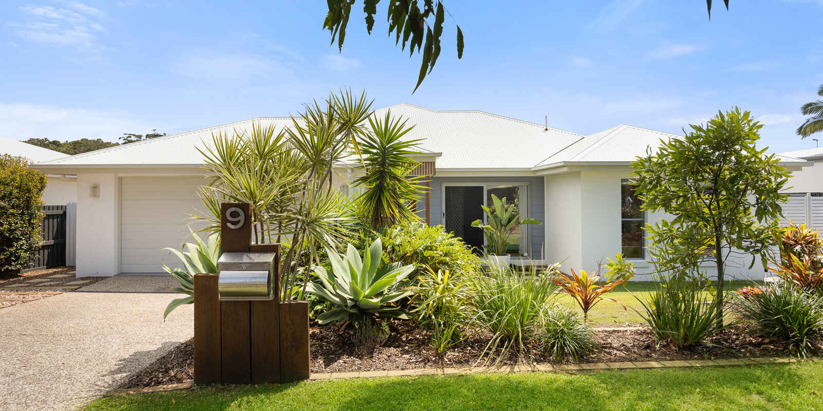 9 Feathertail Place Peregian Springs 9 Feathertail Place Peregian Springs