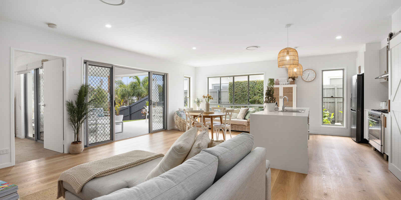 9 Feathertail Place Peregian Springs 9 Feathertail Place Peregian Springs