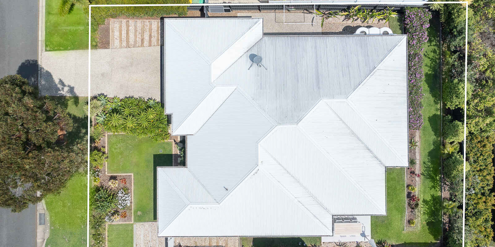 9 Feathertail Place Peregian Springs 9 Feathertail Place Peregian Springs