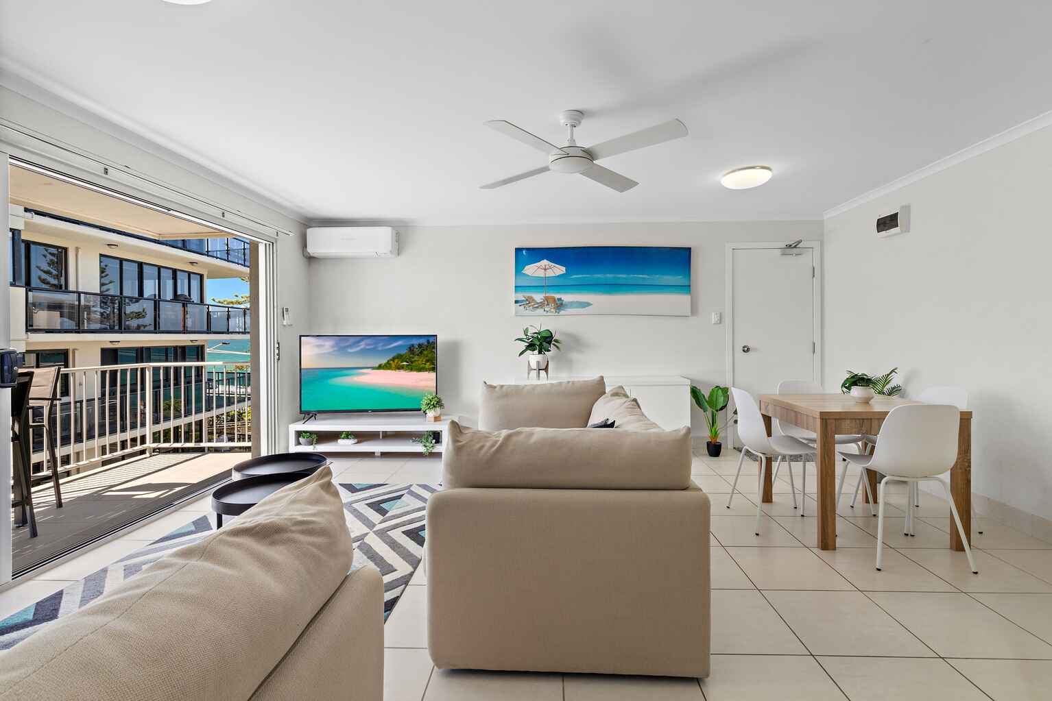 10/1734 David Low Way Coolum Beach