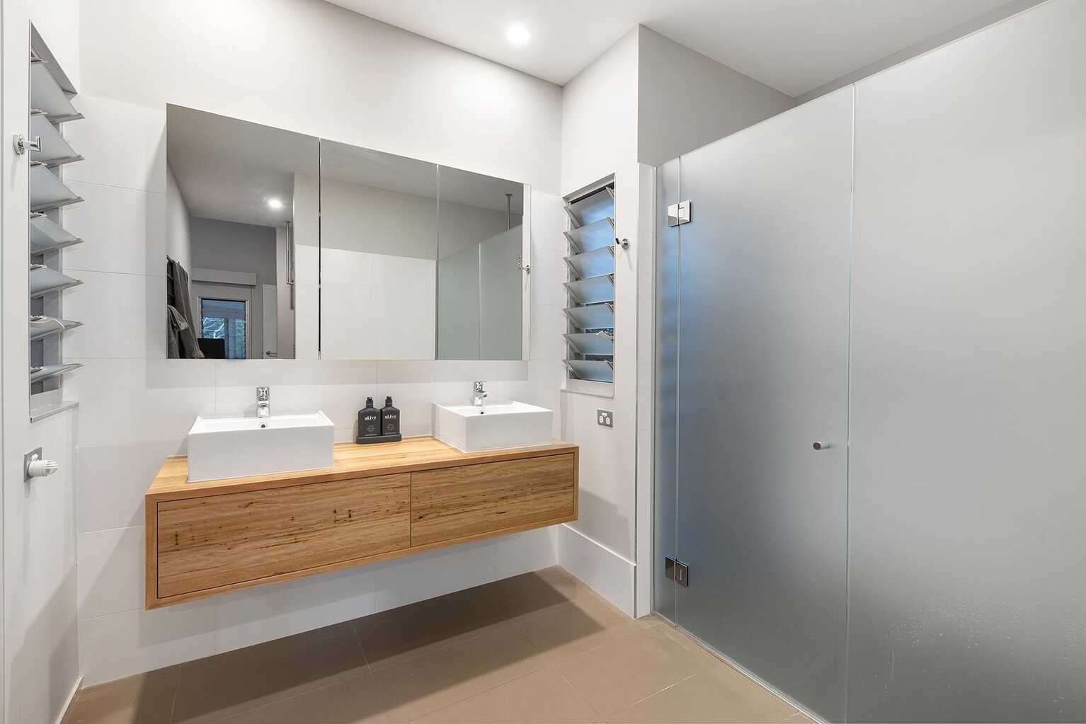 25 Whitehaven Parade Yaroomba