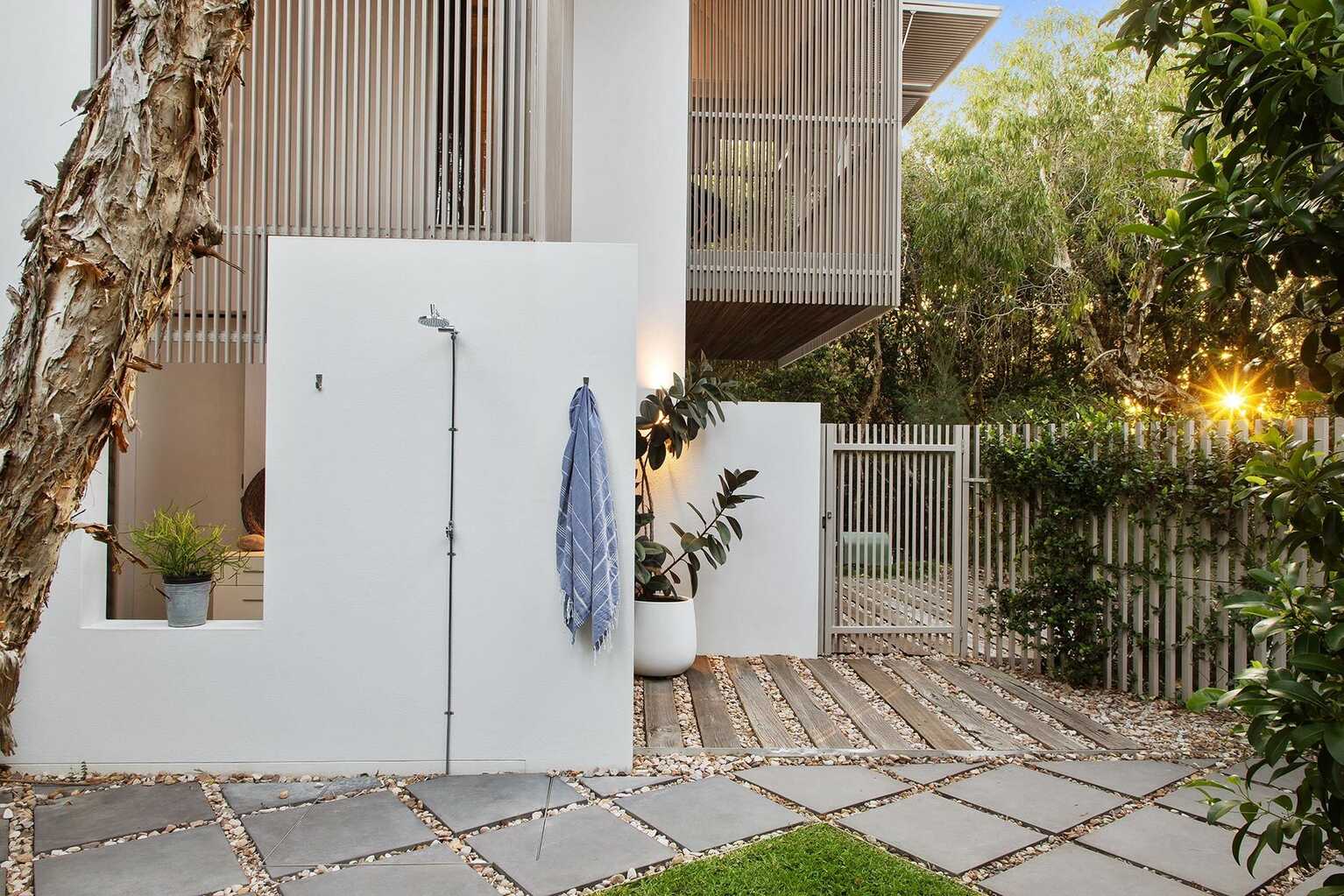 25 Whitehaven Parade Yaroomba