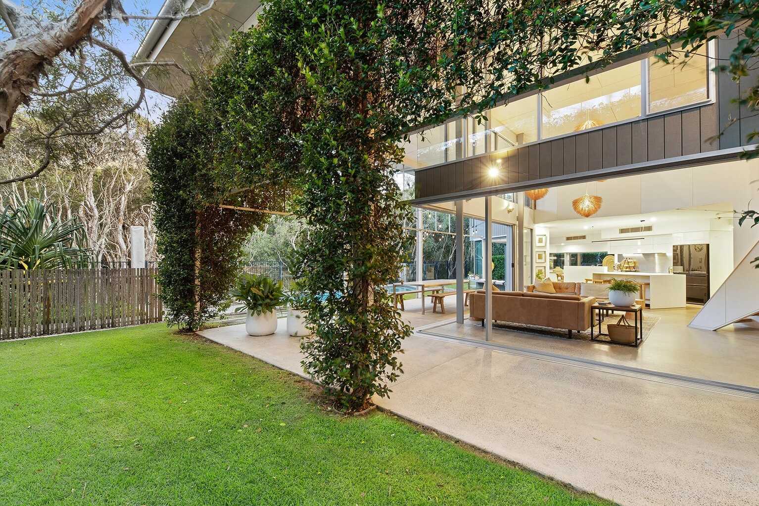 25 Whitehaven Parade Yaroomba