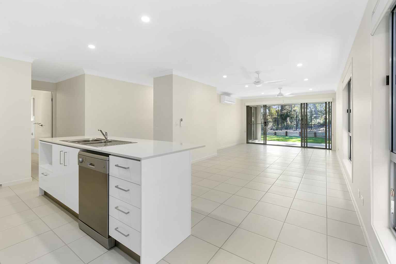 1/6 Silvergull Crescent Peregian Springs