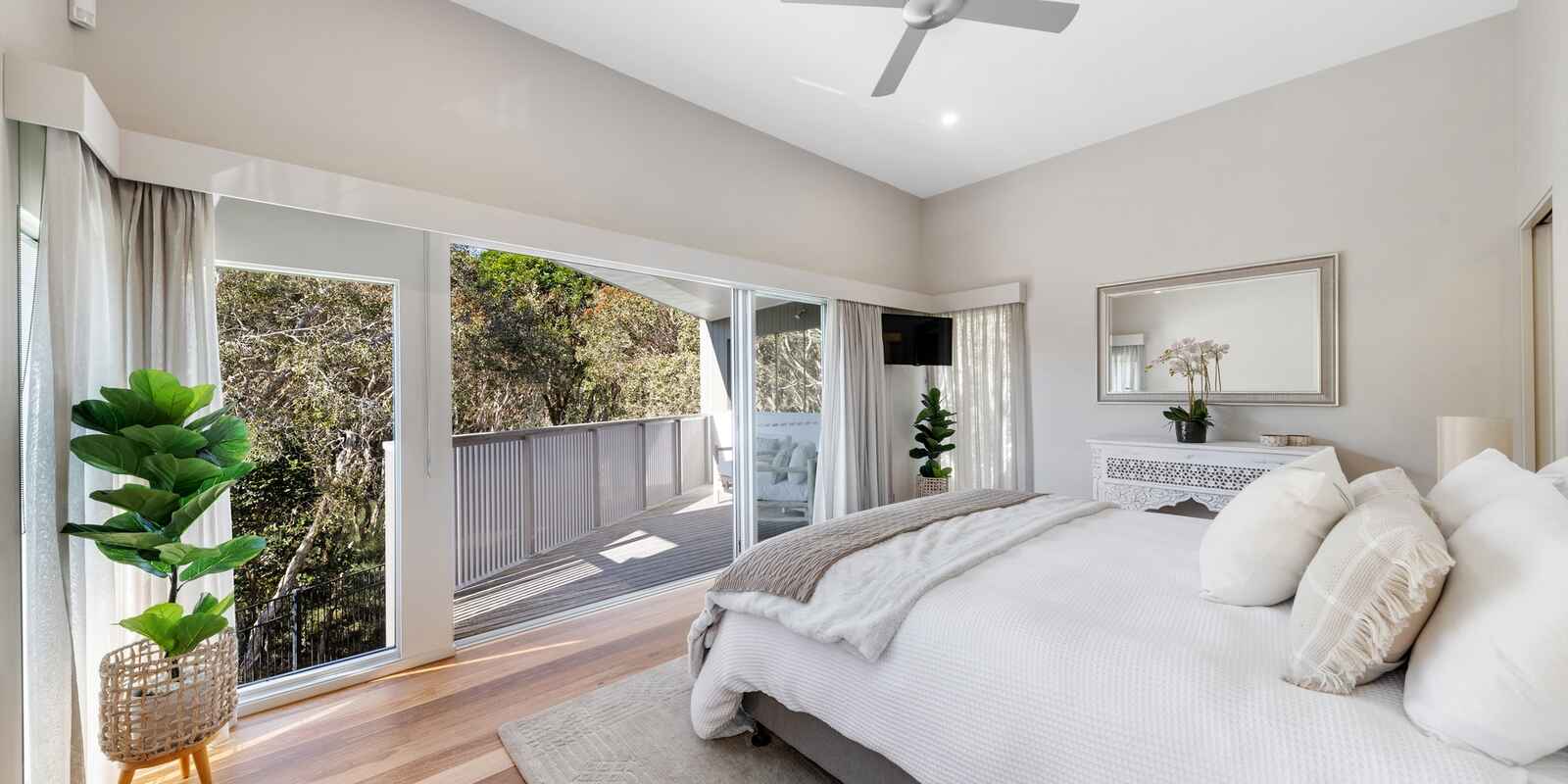 25 Whitehaven Parade Yaroomba