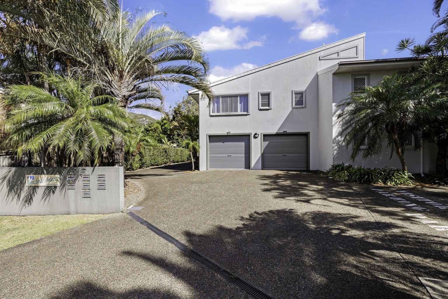 6/19 Spinnaker Drive Mount Coolum