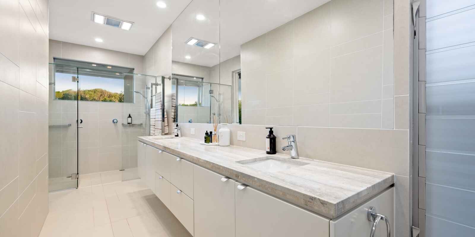 5 Whitehaven Parade Yaroomba 5 Whitehaven Parade Yaroomba