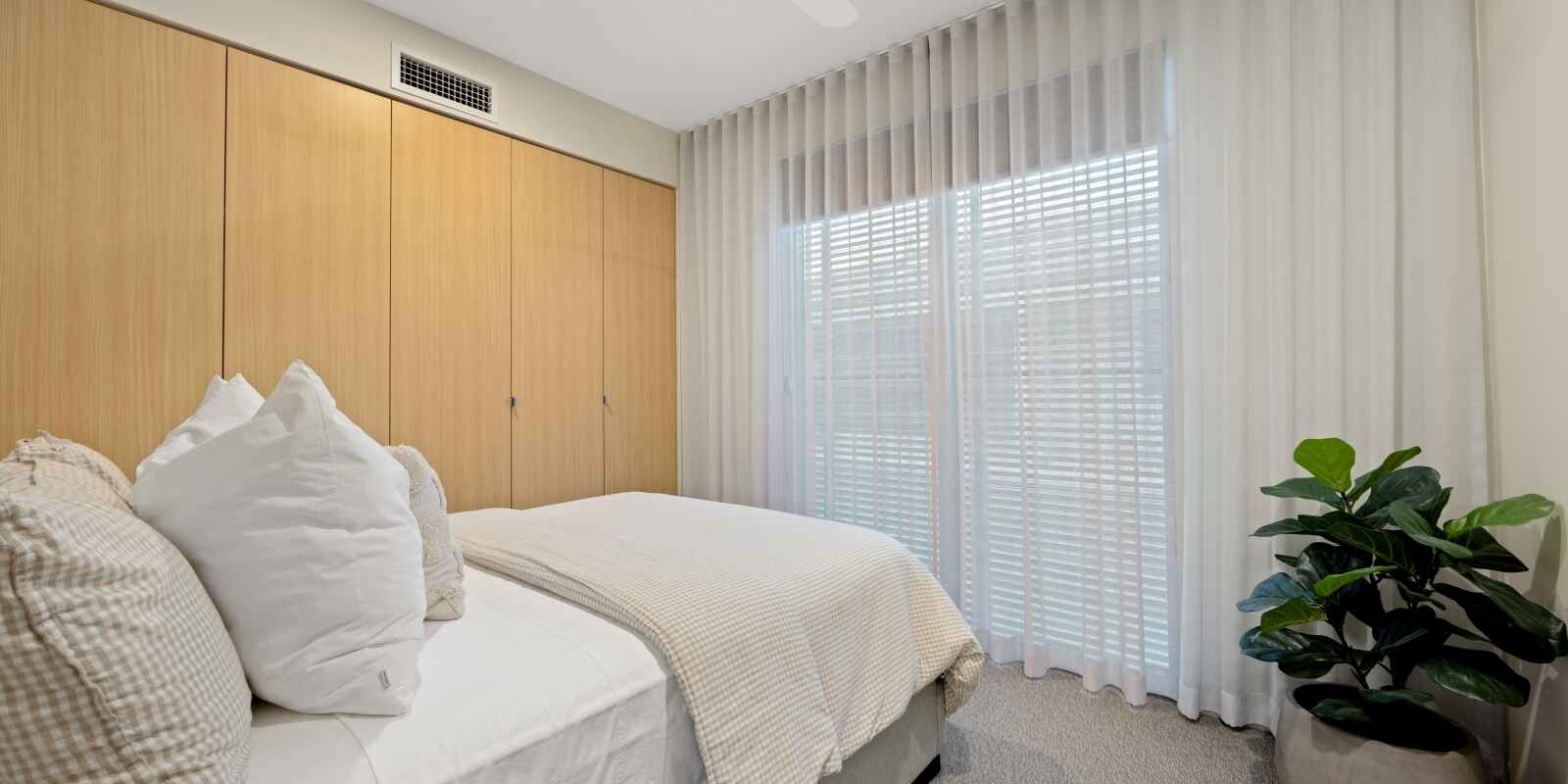 5 Whitehaven Parade Yaroomba 5 Whitehaven Parade Yaroomba