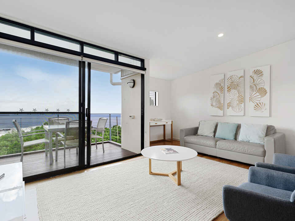 27/1 Bay Terrace Coolum Beach
