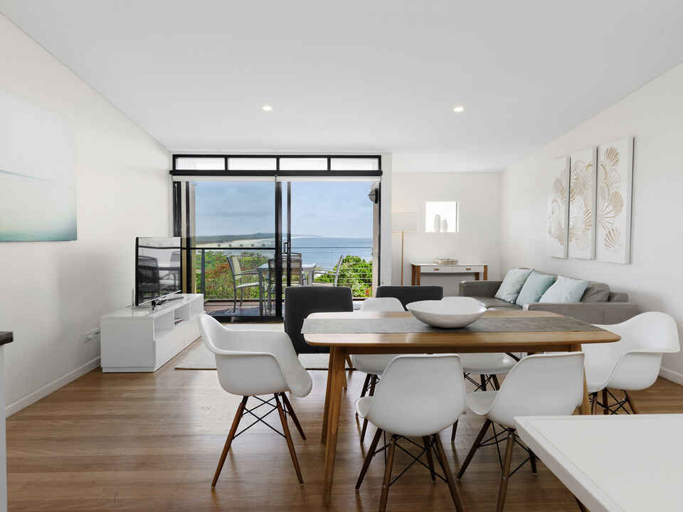 27/1 Bay Terrace Coolum Beach