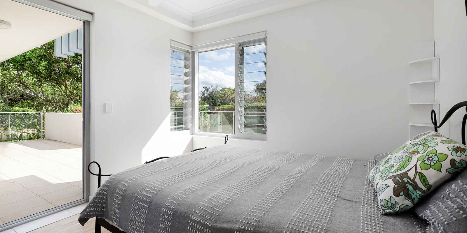 2104/27 Boardwalk Boulevard Mount Coolum