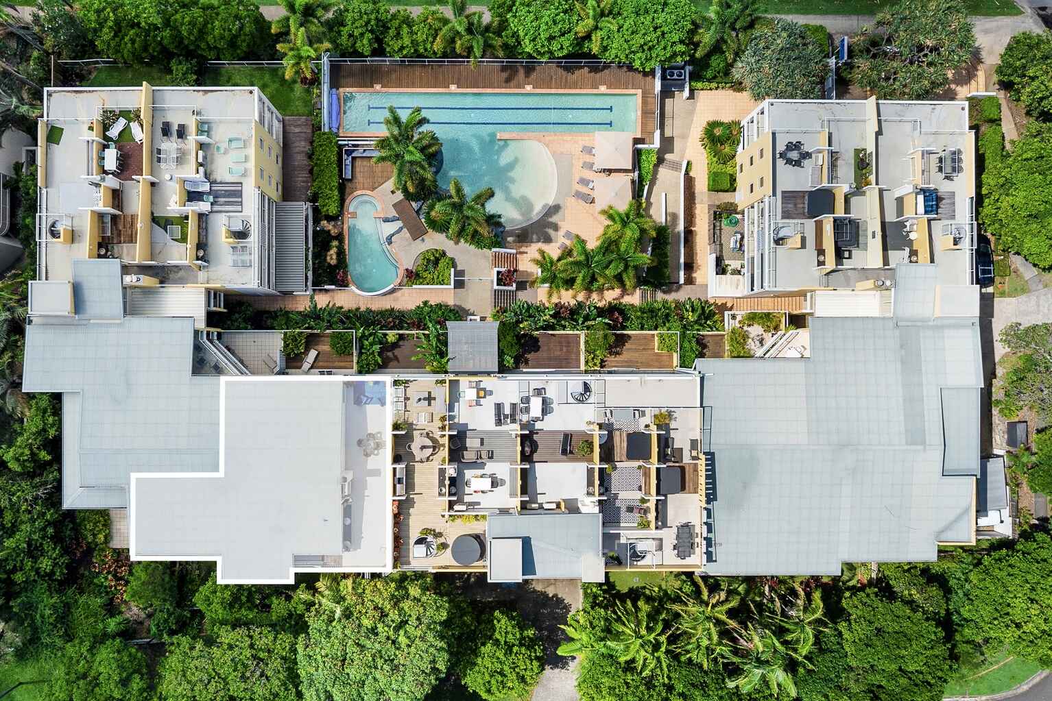 34/1864-1870 David Low Way Coolum Beach