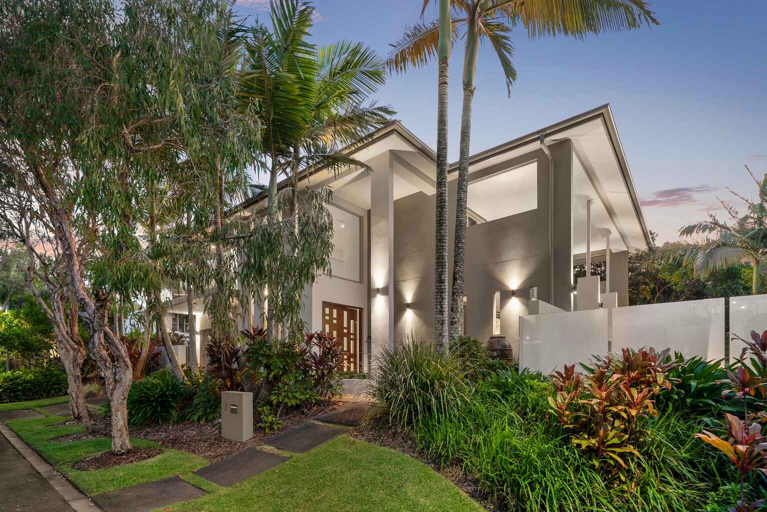 2 Whitehaven Parade Yaroomba 2 Whitehaven Parade Yaroomba