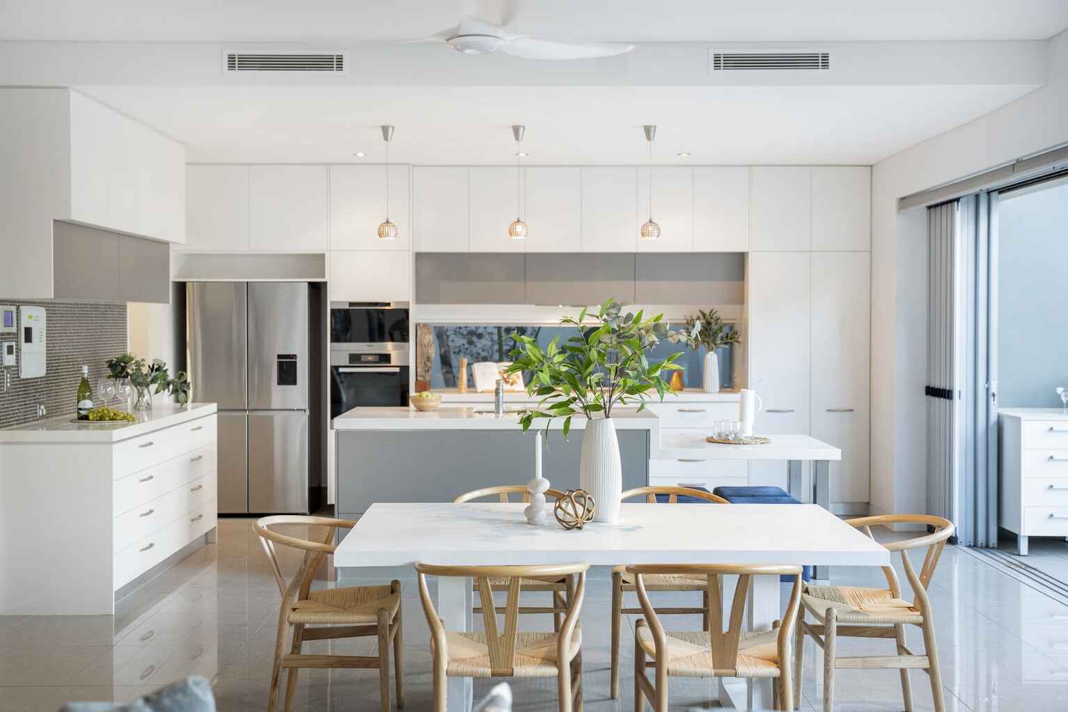 2 Whitehaven Parade Yaroomba 2 Whitehaven Parade Yaroomba