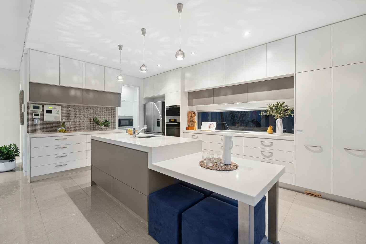 2 Whitehaven Parade Yaroomba 2 Whitehaven Parade Yaroomba