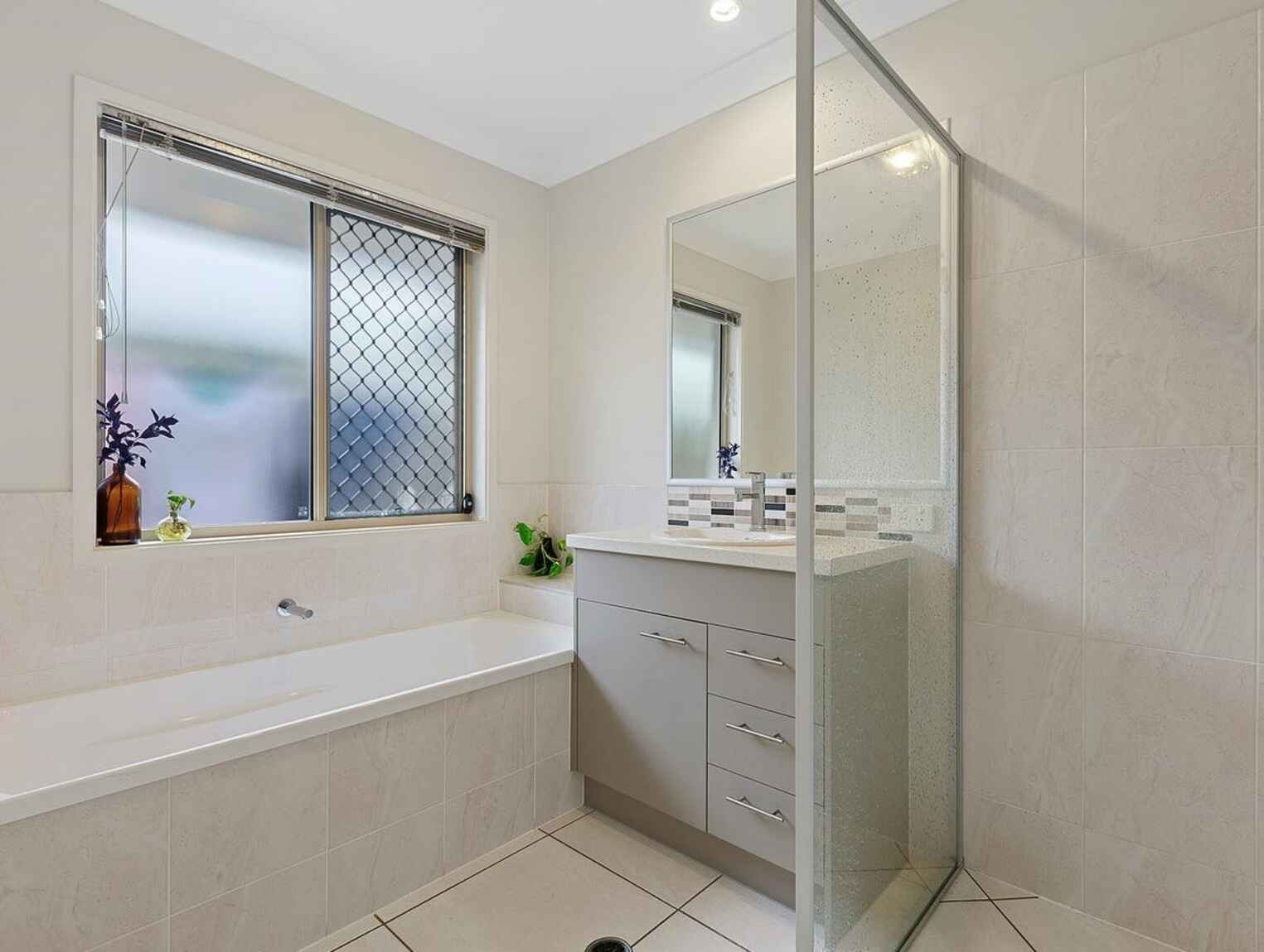 64 Sandhurst Crescent Peregian Springs