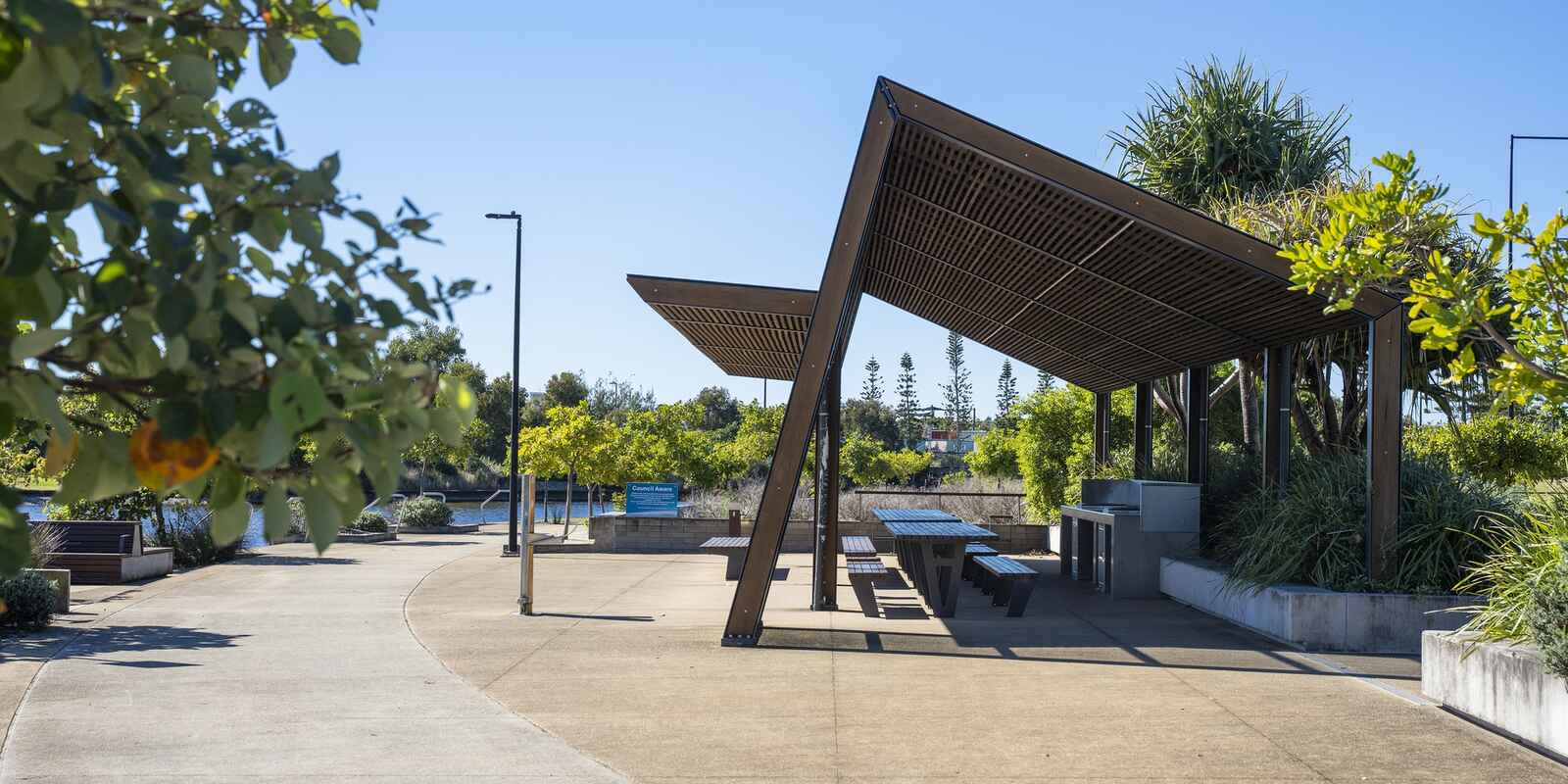 21/6 Barrel Street Bokarina