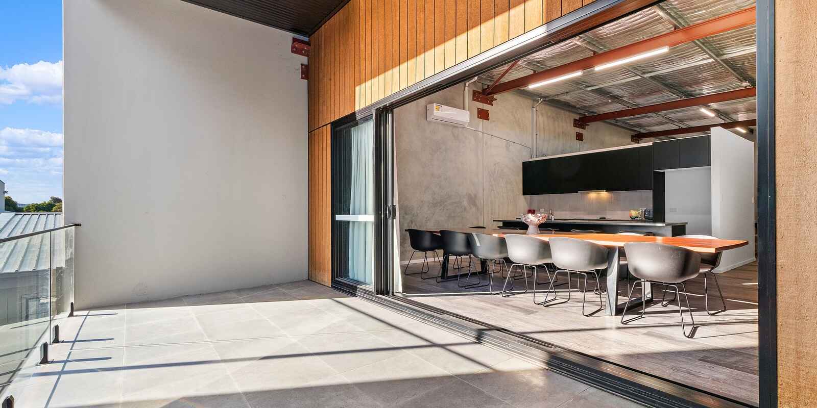 7/2 Junction Drive Coolum Beach