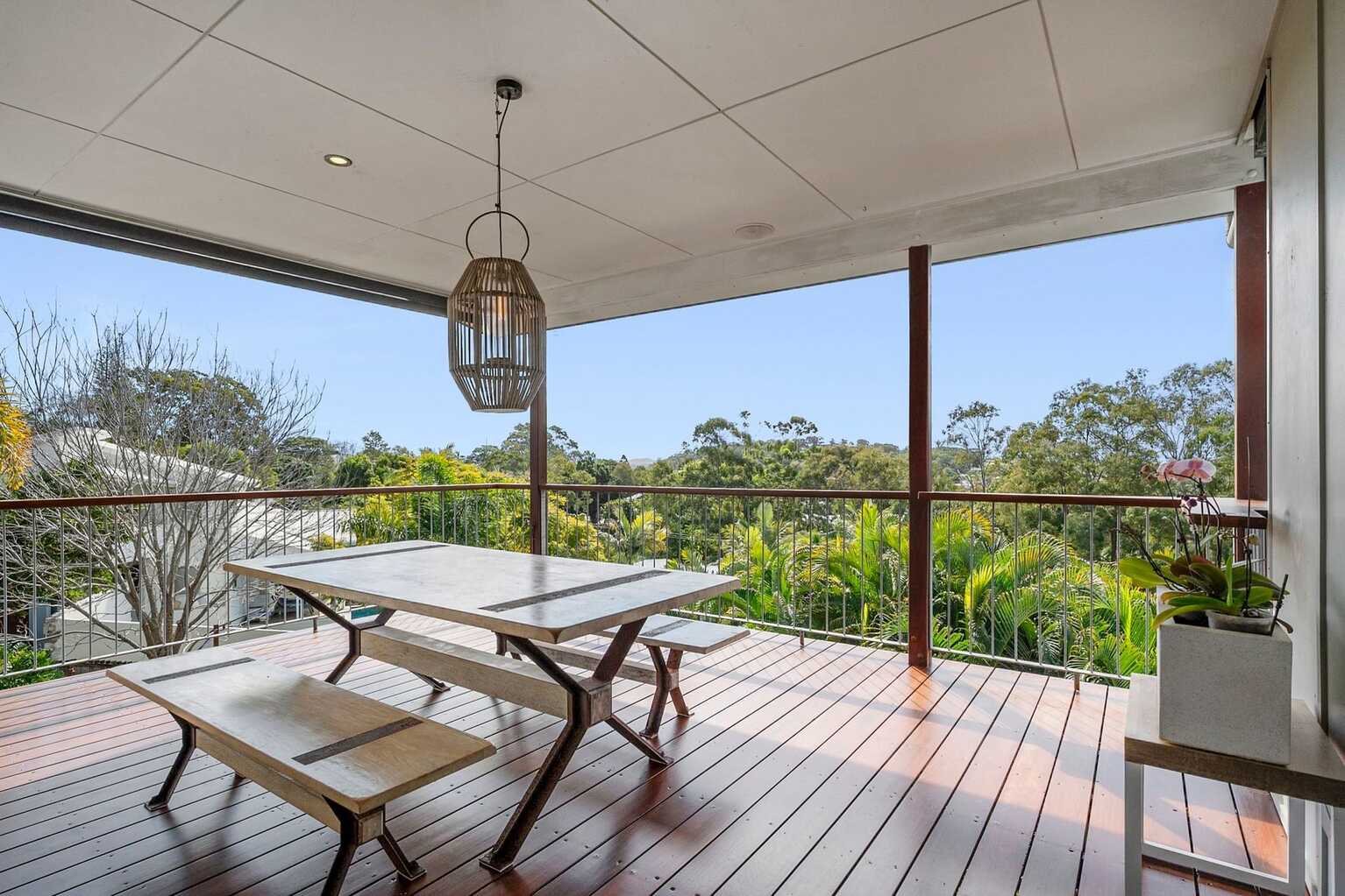 6 Coral Place Mount Coolum