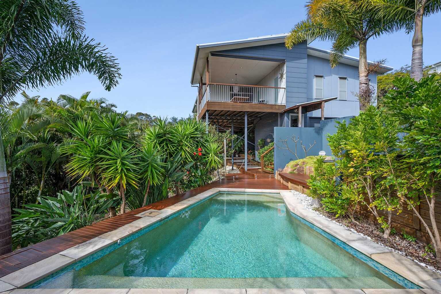 6 Coral Place Mount Coolum