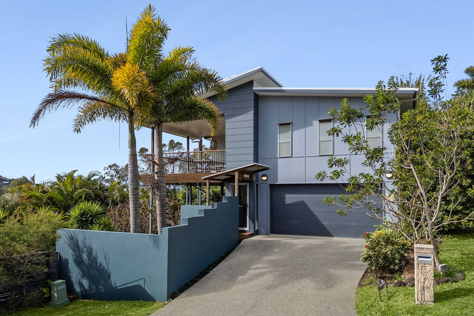 6 Coral Place Mount Coolum