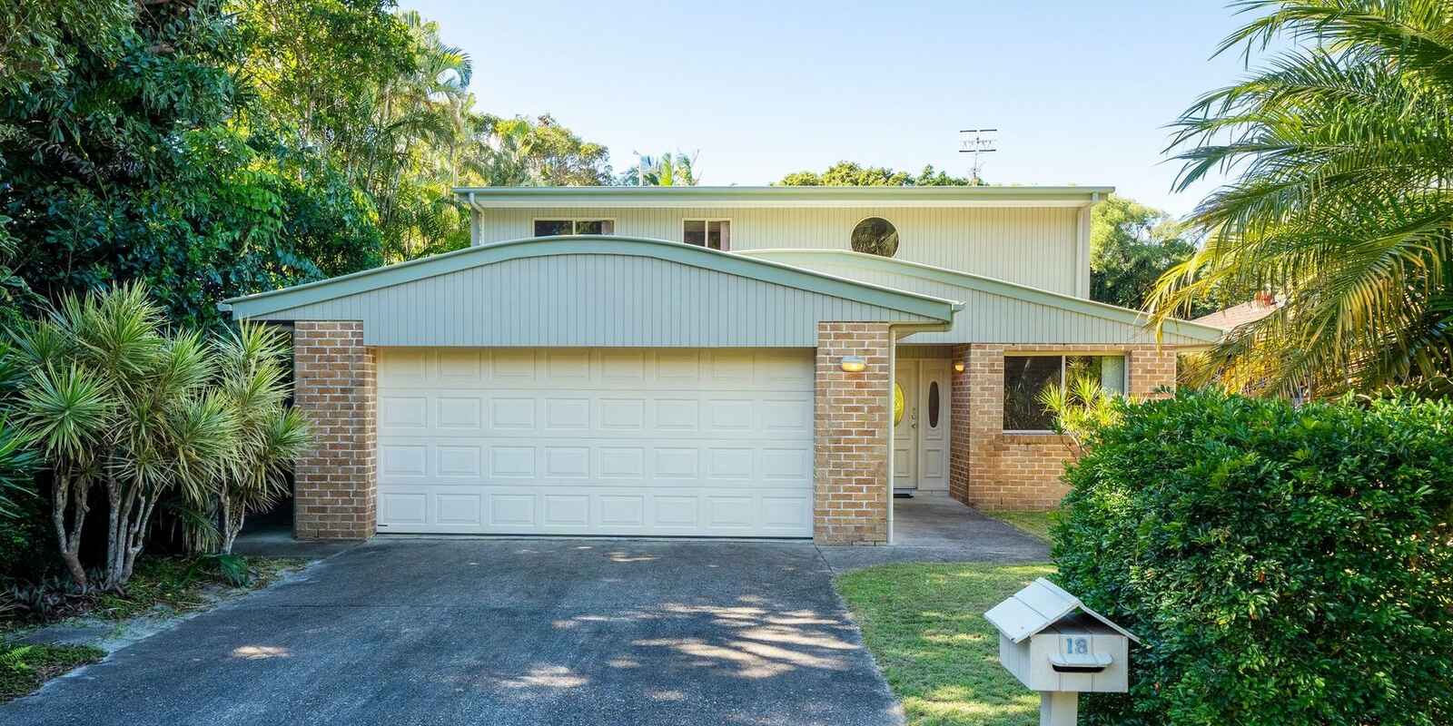 18 Warran Road Yaroomba