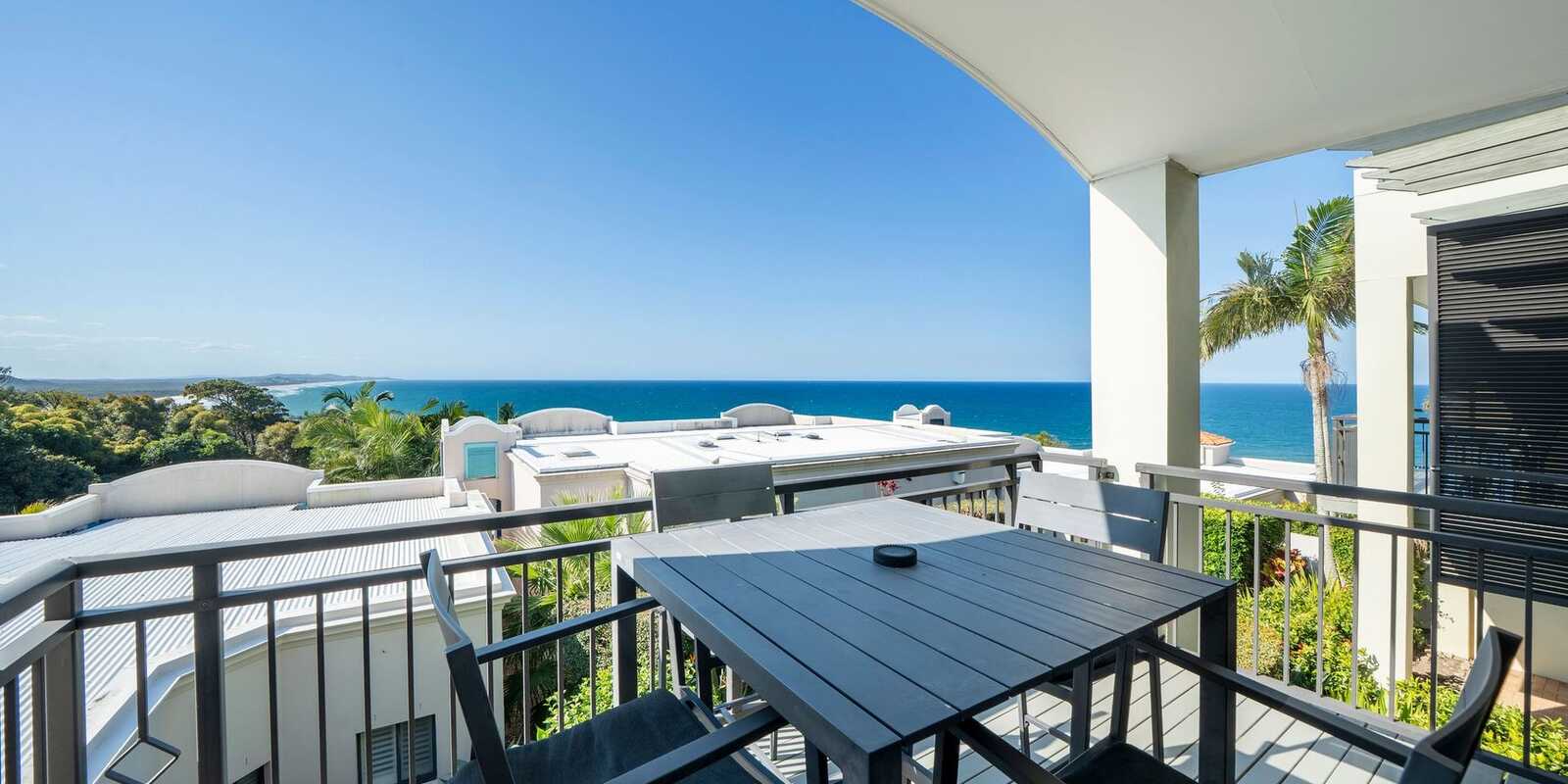 11/21 Bay Terrace Coolum Beach