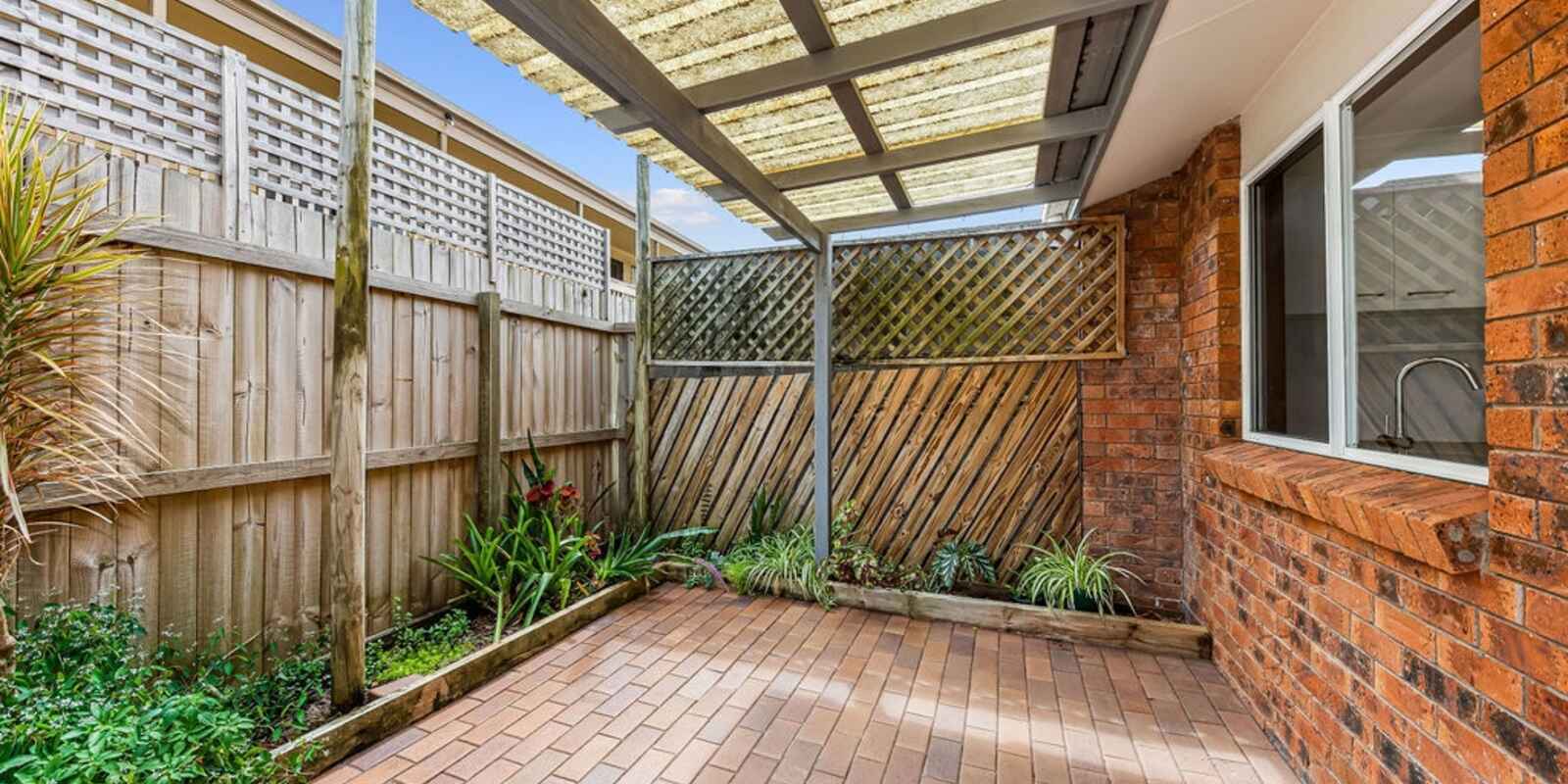 2/4 Ramilles Street Mount Coolum