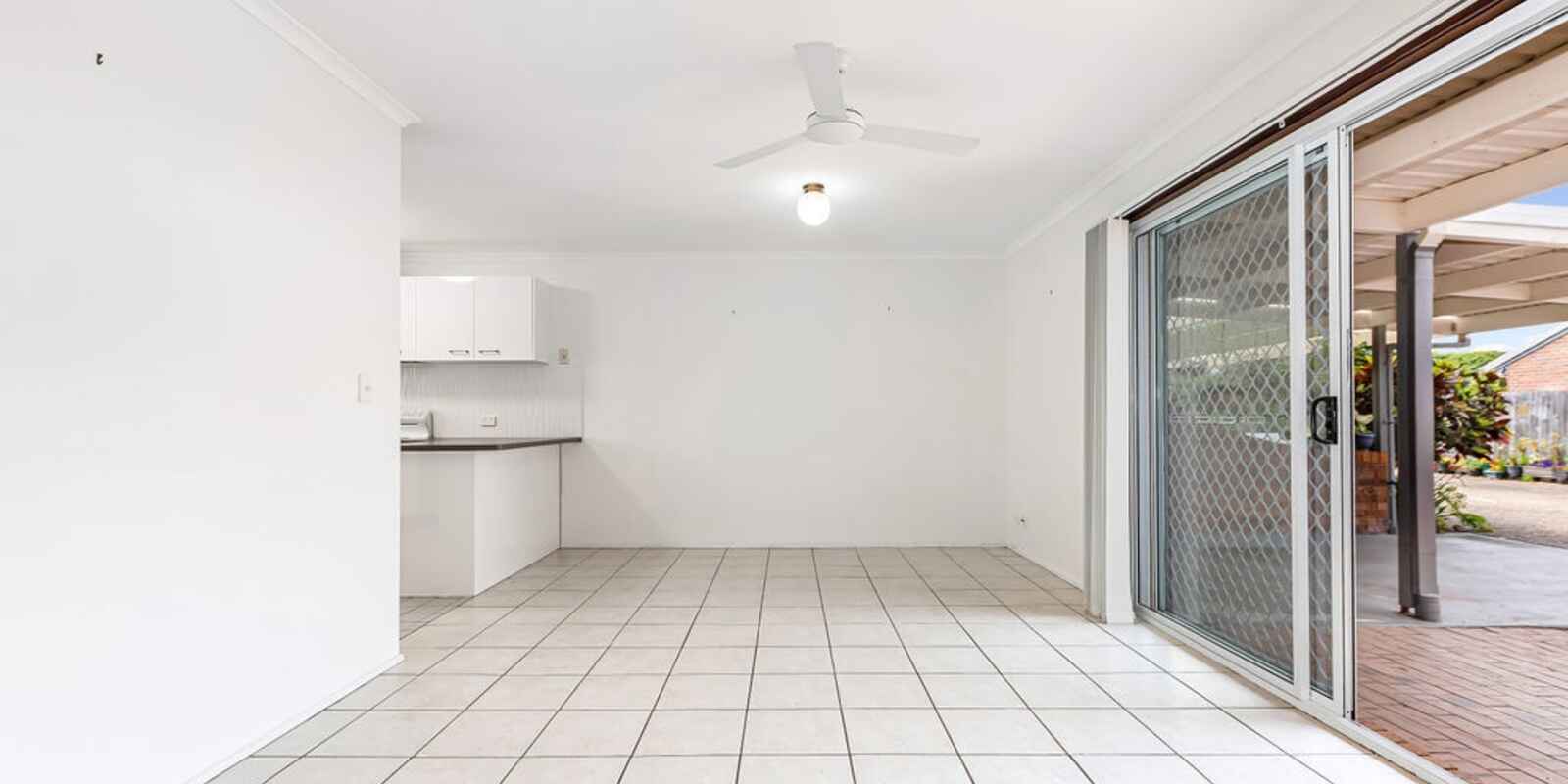 2/4 Ramilles Street Mount Coolum