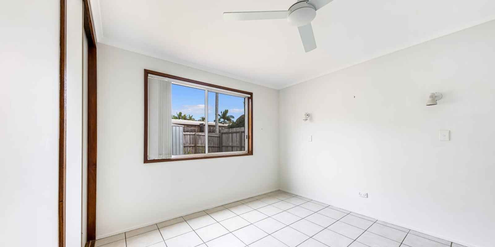2/4 Ramilles Street Mount Coolum
