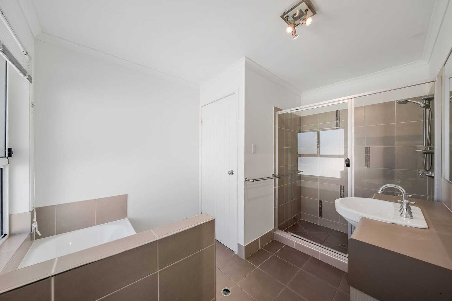 24 Tolkien Place Coolum Beach
