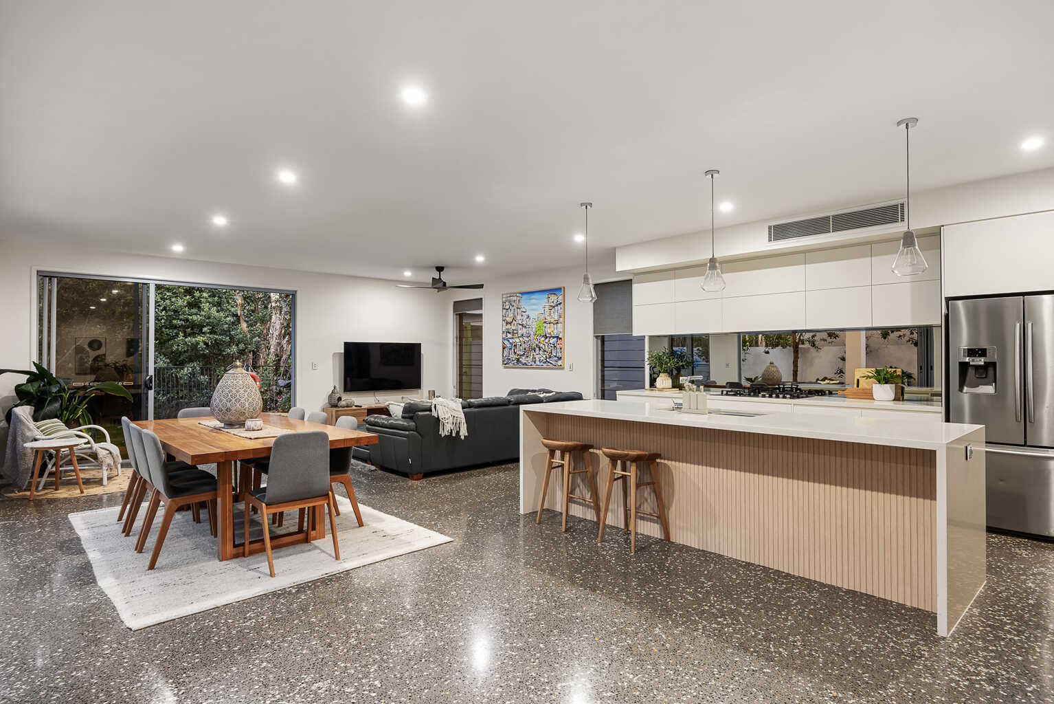 18 Belle Mare Avenue Yaroomba 18 Belle Mare Avenue Yaroomba