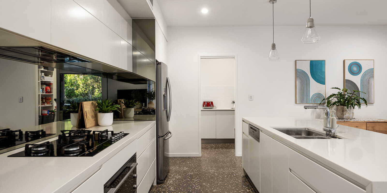 18 Belle Mare Avenue Yaroomba 18 Belle Mare Avenue Yaroomba