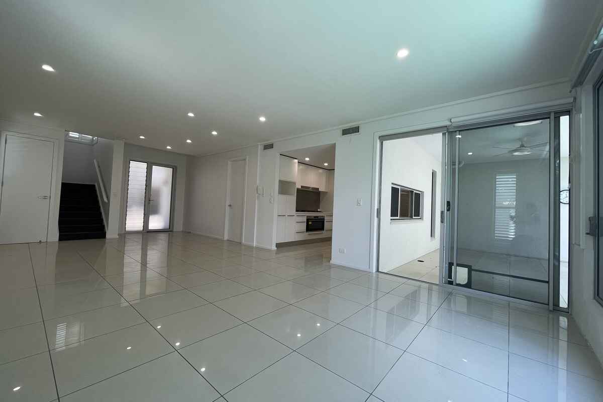 4/42-44 Sunrise Avenue Coolum Beach 4/42-44 Sunrise Avenue Coolum Beach